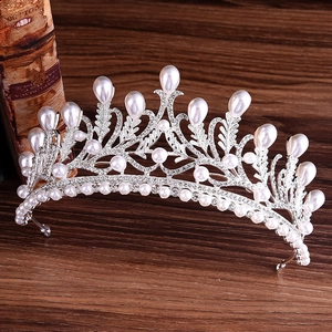 Vintage European Palace Alloy Artificial Pearl Rhinestone Crown Tiara For Wedding Bridal Banquet Ceremony Luxurious Headwear Accessory