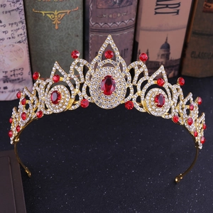 Couronne de mariée de luxe en alliage doré avec strass blancs et rubis ovales