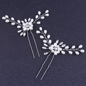 Paire d'épingles à cheveux de mariée en argent avec perles et cristaux pour coiffures de mariage
