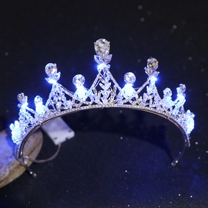LED Glowing Bridal Crown For Women Alloy Rhinestone Water Drop Crystal Tiara For Wedding Birthday Festive Party Hair Jewelry