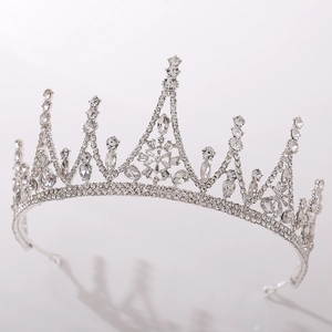 Detailed macro view of the silver bridal crown featuring intricate sparkling rhinestones