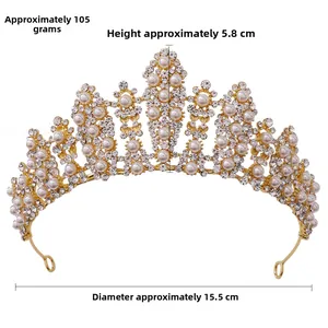 Dettagli corona: 5,8cm altezza e 15,5cm diametro con strass dorati e perle di alta qualità