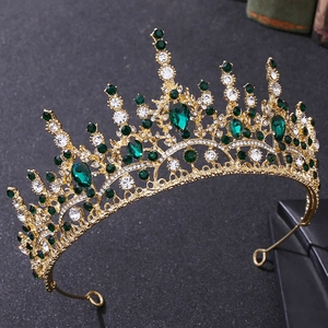 Diadème baroque doré avec cristaux vert émeraude et strass blancs pour les mariages