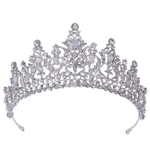 Elegant silver bridal crown with 3A zircon floral patterns on white background