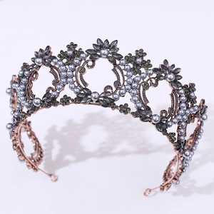 Baroque bridal crown in rose gold with grey crystals and vintage pearls for weddings