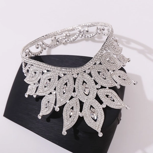 Elegant silver Baroque crown with sparkling rhinestones and marquise crystals for brides