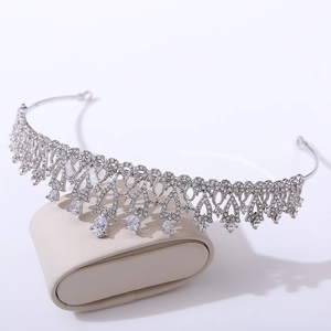 Elegant bridal crown with zircon flowers and pear-shaped rhinestones on silver base