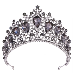 Tiare baroque en cristal noir avec pierres grises en poire et finition métal argenté
