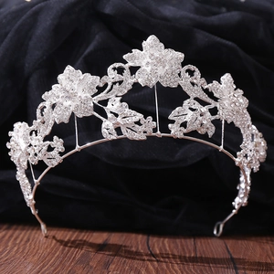 Silver floral bridal tiara with sparkling white rhinestones for wedding accessories