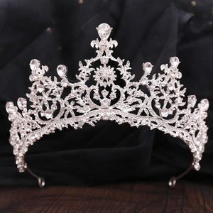 Eleganter silberner Braut-Strass-Kronreif mit funkelnden floralen Vintage-Mustern