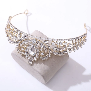 Goldenes Barock Braut-Diadem mit funkelnden Kristall-Strasssteinen und birnenförmigem Edelstein