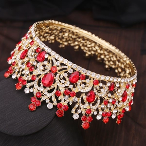 Couronne de mariée baroque dorée avec gouttes de cristal rouge et strass étincelants