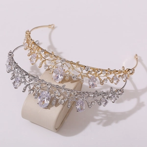 Couronnes de mariée exquises en or et argent avec zircons AAA et motifs de feuilles