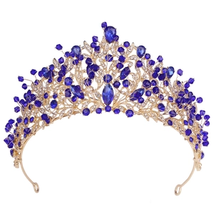 Diadème de mariée doré élégant avec cristaux bleu roi pour mariage et cérémonie