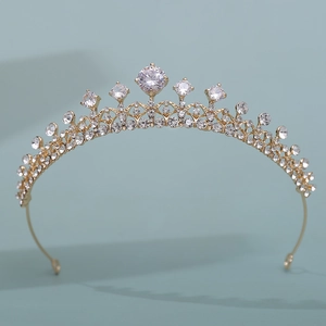 Diadème de mariée en alliage doré élégant avec zircone AAA et cristaux scintillants
