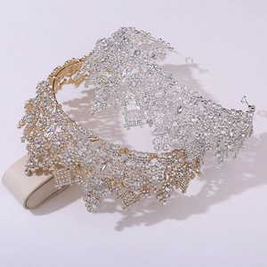 Diadèmes de mariée élégants de style européen en or et argent sertis de strass brillants