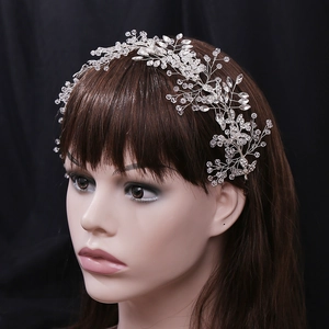 Cerchietto da sposa argento con foglie fiori e cristalli lucenti per acconciature