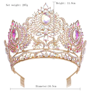 Vue détaillée de la couronne de mariée de luxe avec strass AB montrant la hauteur de 11,8 cm