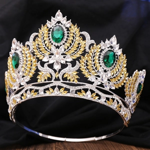 Détails de la couronne de mariée avec pierres émeraude et cristaux marquise jaunes