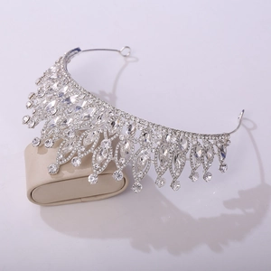 Détails de la couronne de mariée en cristal de luxe avec strass et base en alliage d'argent