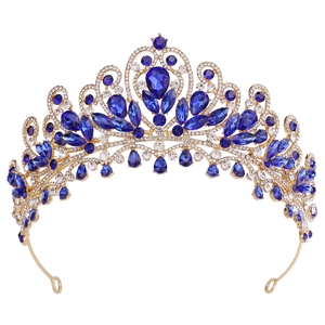 Couronne de mariée de luxe dorée avec cristaux bleus et strass en forme de goutte