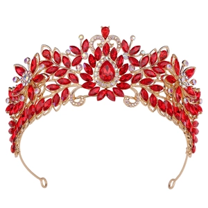 Couronne baroque dorée avec rubis rouges et cristaux colorés pour mariage ou concours