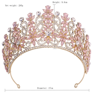 Details zur barocken rosa Kristallkrone: 9,8 cm Höhe und 17 cm Durchmesser für Bräute