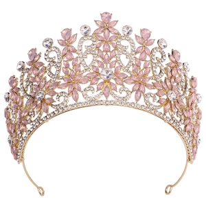 Detailansicht der Barock Brautkrone mit rosa Kristallen und goldenem Metallgestell