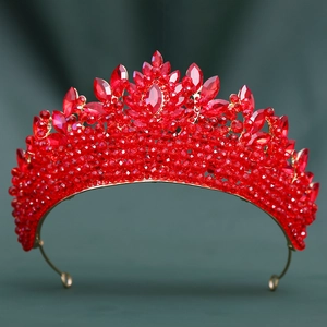 Couronne de mariée de luxe dorée avec cristaux rouges et perles de mariage