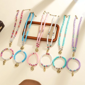 Parures de bijoux bohèmes en perles Heishi avec pendentifs coquillages et colliers