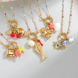 Chic gold-plated necklace set with colorful beads and sweet heart shell pendants