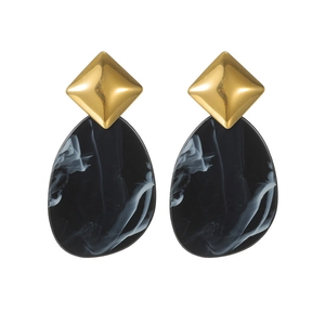 Fashionable geometric acrylic teardrop earrings with gold studs and black smoky texture