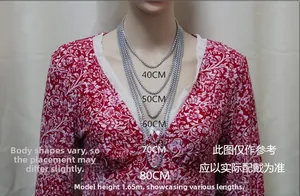 Guía de tallas de collar de pesa en acero, largos de 40cm a 80cm mostrados en modelo