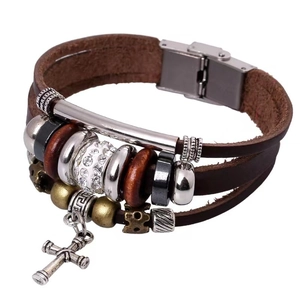 Vintage Meerlaags Rundleer Kruis Armband Voor Dames Heren Handgemaakt Legering Kralen Hout Strass Punk Sieraden