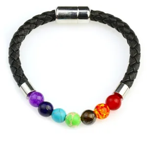 Bracelet tressé en cuir avec 7 pierres de chakra et fermoir magnétique argenté