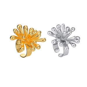 Bague ajustable en acier inoxydable avec design floral 3D disponible en or et argent