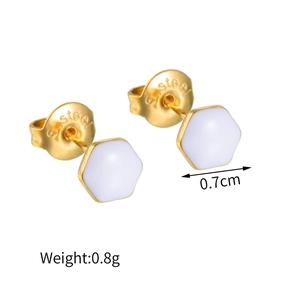 Boucles d'oreilles hexagonales en acier inoxydable doré avec insert blanc chic