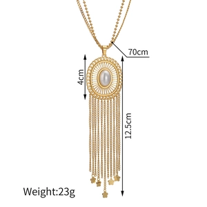 Detailansicht der 70cm Doppelkette mit 4cm Perlenanhänger und 12,5cm Fransenquasten