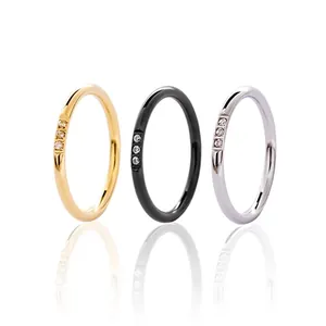 Bague Minimaliste en Acier Inoxydable Incrustée de Strass pour Femmes Mode Anneau Simple Or Noir Argent Plaqué Bijoux Cadeau