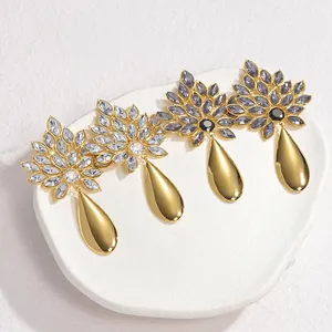 Elegant floral waterdrop earrings with crystals and 18K gold plated stainless steel