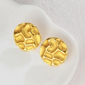 Retro 18K gold plated stainless steel geometric round stud earrings with crumpled texture