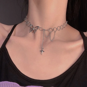 Silver butterfly choker necklace with Y2K star pendant for women in punk style