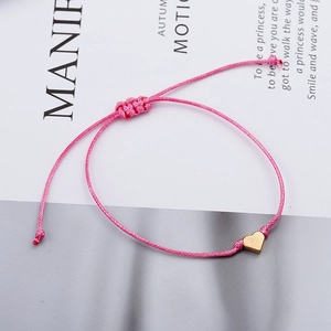Bracelet Minimaliste en Cordon Tissé Rose Avec Pendentif Cœur en Alliage Doré Bijoux de Mode Réglables pour Femmes Filles