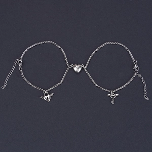 Bracelet Cœur à Attraction Magnétique pour Couple en Acier Titane Alliage Serrure à Cœur et Clé Ailes Pendentif Bijoux