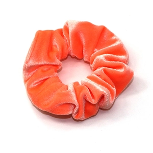 Elastico per capelli in velluto corallo neon con design a pieghe elastiche