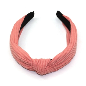 Serre-tête en maille rose pour femme avec nœud croisé et texture coton côtelée