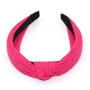 Serre-tête en tricot rose fuchsia avec nœud torsadé et texture à côtes pour femmes