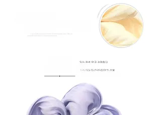 Vue détaillée des barrettes fleurs en soie avec tissu plissé lavande et jaune délicat