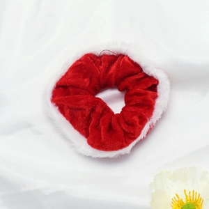 Christmas Plush Scrunchie Red Velvet Faux Fur Trim Elastic Hair Tie For Women Winter Festive Hair Accessory Holiday Gift
