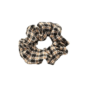 Classic houndstooth wool fabric scrunchie in black and brown plaid for women's hair